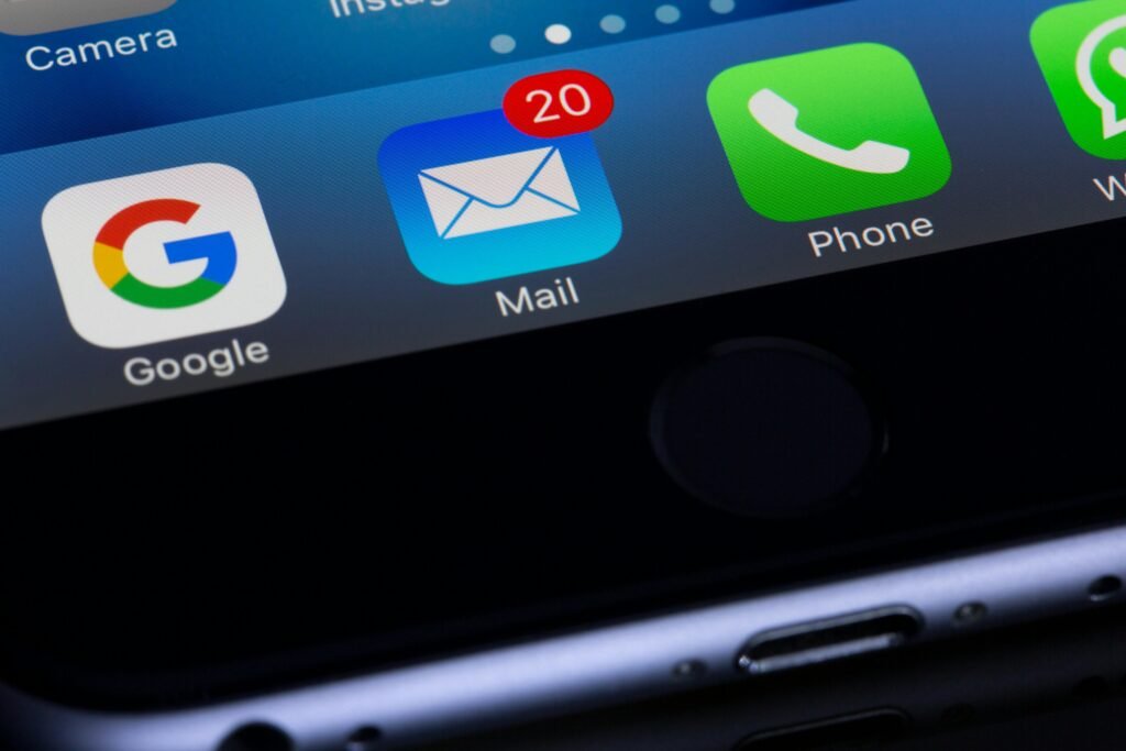 Use Email Marketing to Stay Top of Mind: A Small Business Guide